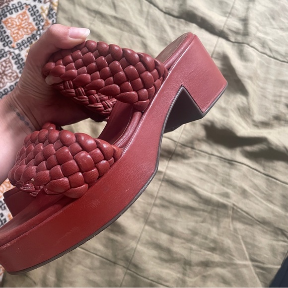Free People Seychelles Winnie Quilted platforms (also called "Novelty Sandal") - Picture 15 of 15